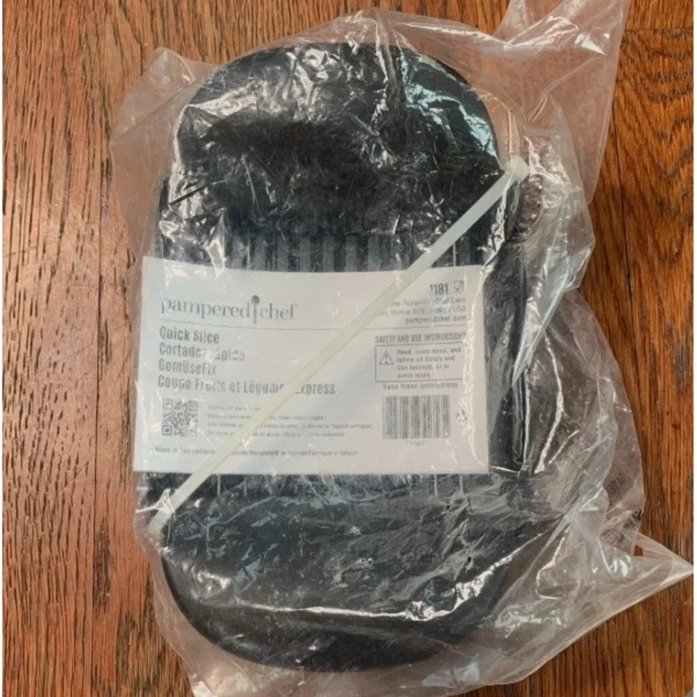 New Pampered Chef Quick Slice #1181